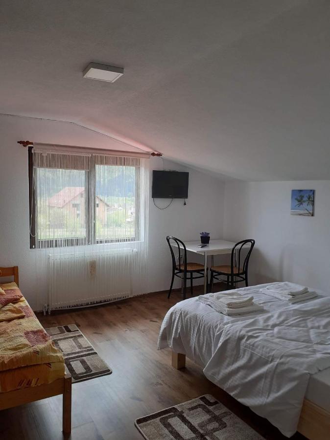 Casa Popa Hotel Гура Хуморулуй Екстериор снимка