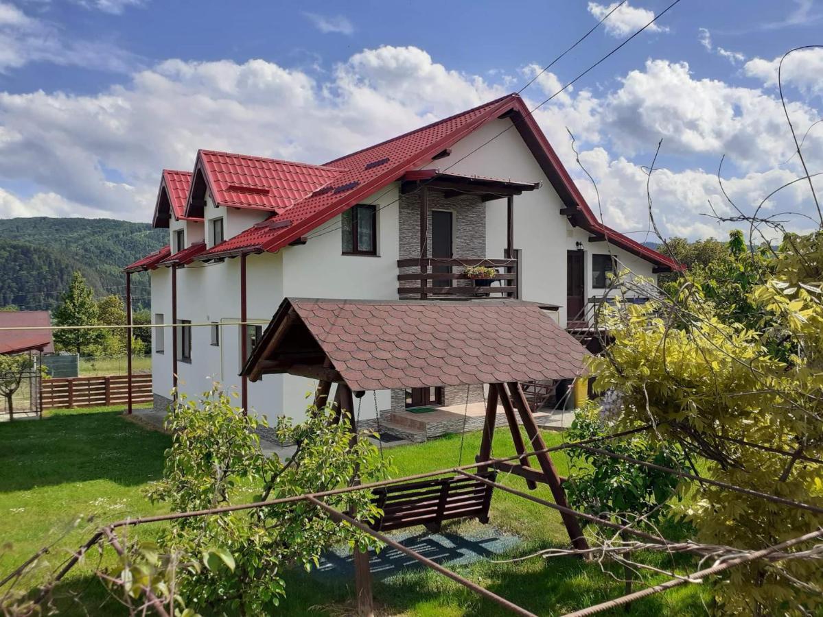 Casa Popa Hotel Гура Хуморулуй Екстериор снимка