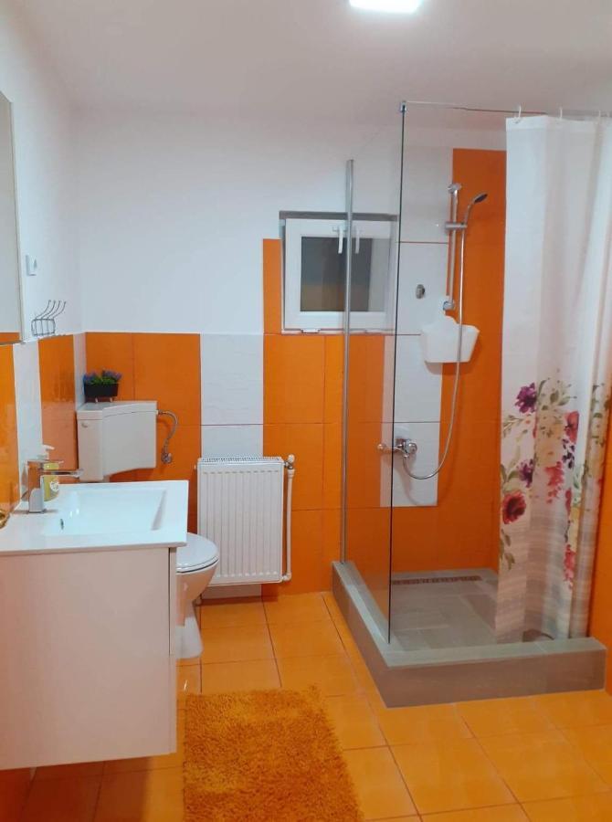 Casa Popa Hotel Гура Хуморулуй Екстериор снимка