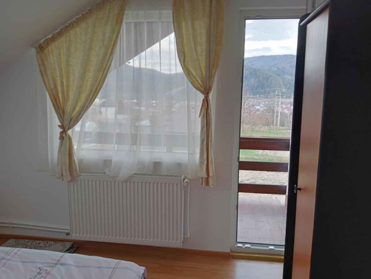 Casa Popa Hotel Гура Хуморулуй Екстериор снимка