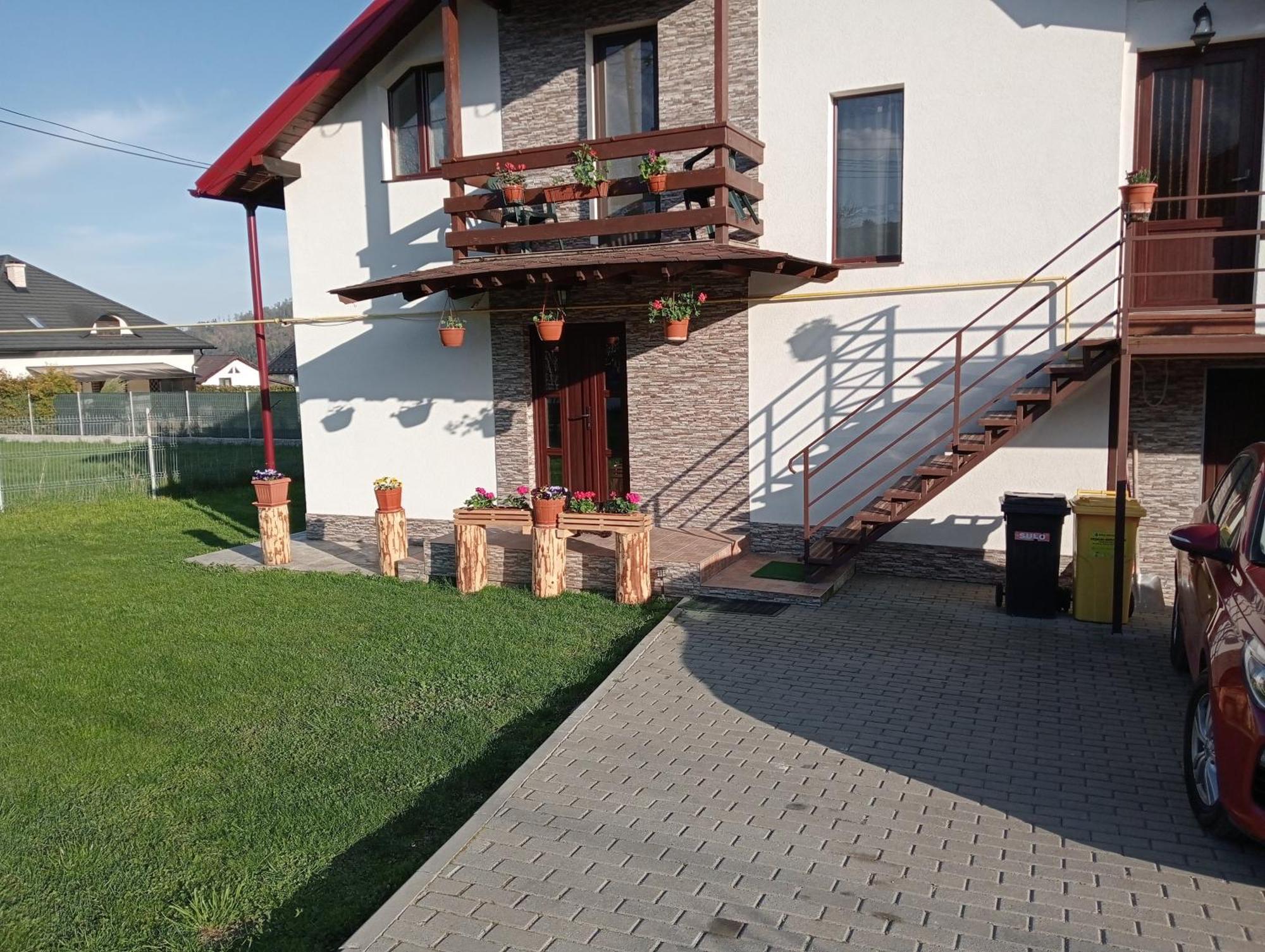 Casa Popa Hotel Гура Хуморулуй Екстериор снимка